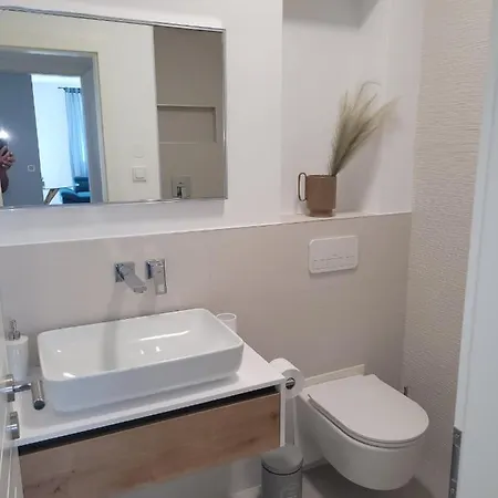 Haus Dalmatia With Heated Pool