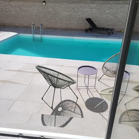 アパート Haus Dalmatia With Heated Pool ビビニェ