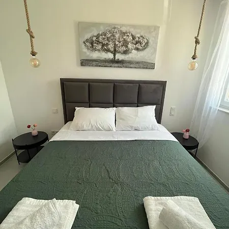 Haus Dalmatia With Heated Pool * ビビニェ