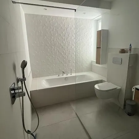 Haus Dalmatia With Heated Pool شقة