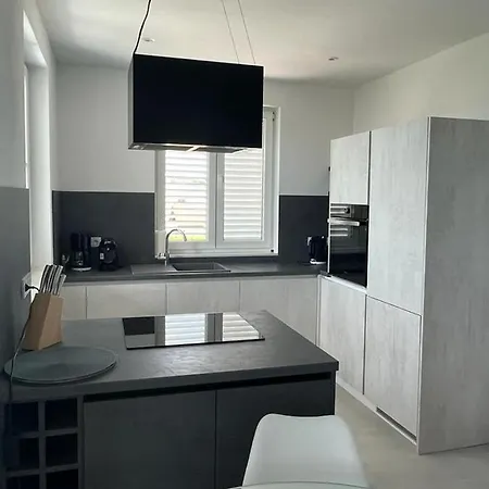 Haus Dalmatia With Heated Pool شقة *