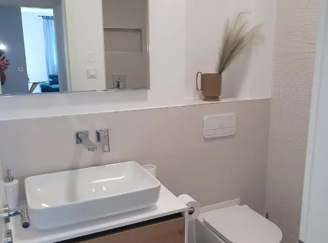 Haus Dalmatia With Heated Pool