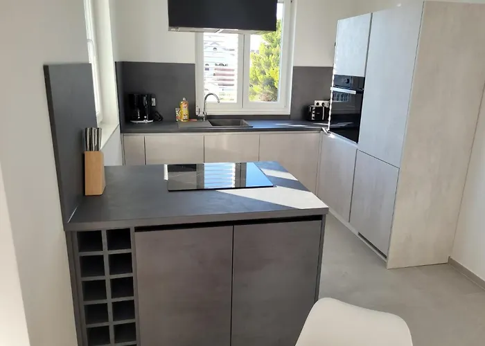 Haus Dalmatia With Heated Pool Bibinje