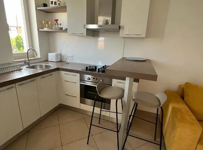 Haus Dalmatia With Heated Pool Apartamento