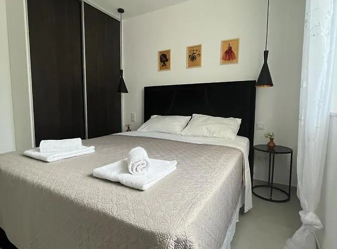 Haus Dalmatia With Heated Pool Apartmán