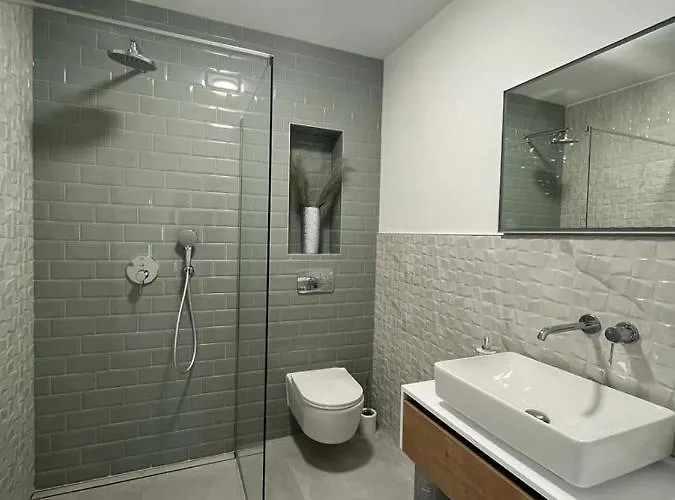 Apartamento Haus Dalmatia With Heated Pool