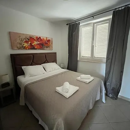 Haus Dalmatia With Heated Pool *