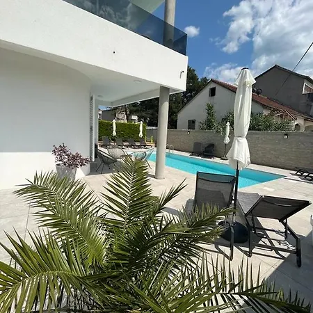 Διαμέρισμα Haus Dalmatia With Heated Pool Bibinje
