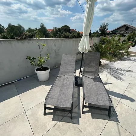 Haus Dalmatia With Heated Pool *