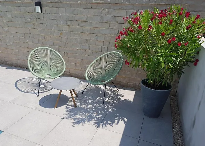 Haus Dalmatia With Heated Pool *