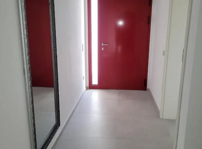 Haus Dalmatia With Heated Pool Апартаменты *