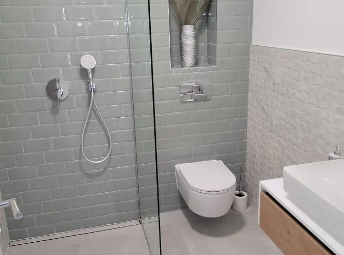 Haus Dalmatia With Heated Pool Апартаменты Бибинье