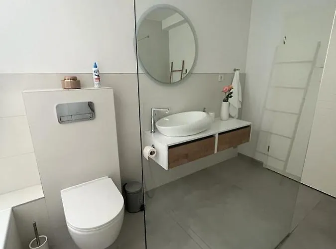 Haus Dalmatia With Heated Pool Апартаменты Бибинье