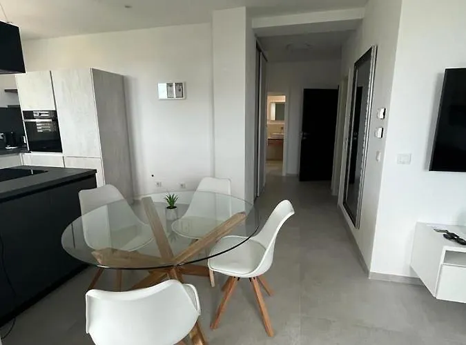 Haus Dalmatia With Heated Pool Апартаменты *